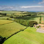 Low Moor Lodge
